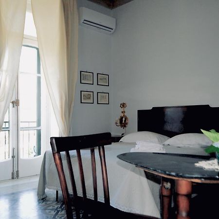 Готель Borgo Civico 10 Кава-де'-Тіррені Екстер'єр фото