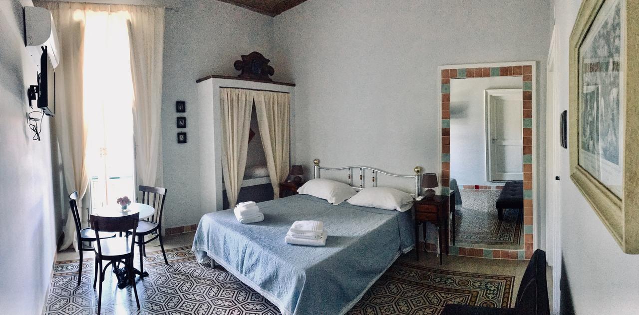 Готель Borgo Civico 10 Кава-де'-Тіррені Екстер'єр фото